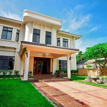 Warm House B&B Taitung Екстер'єр фото